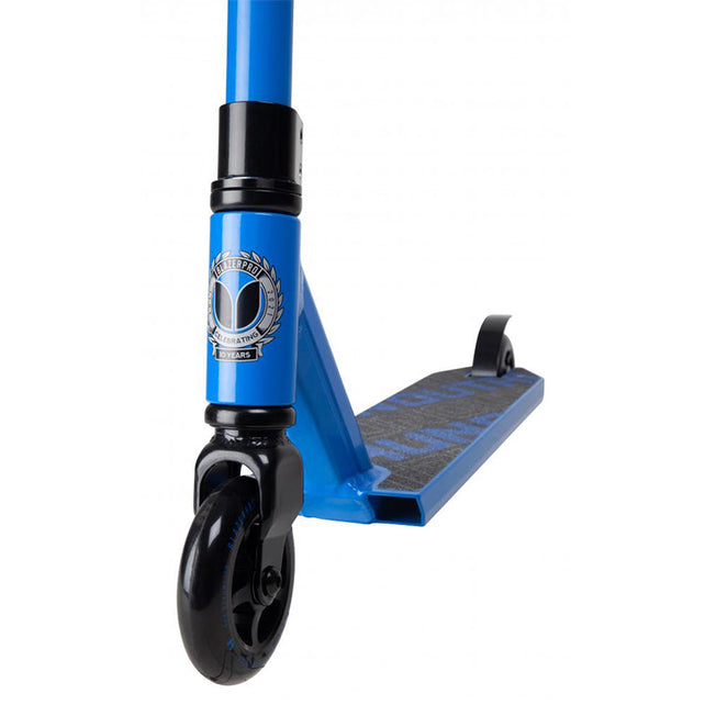 Blazer Pro Outrun 2 Complete Scooter - Blue