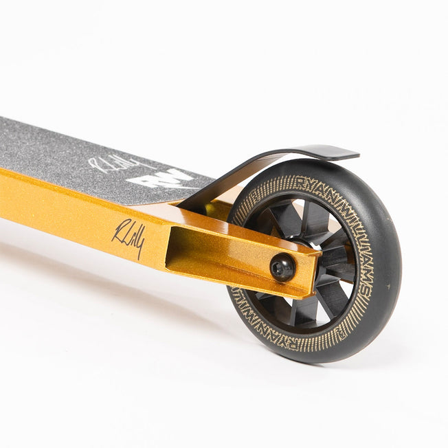Ryan Williams Complete Scooter 2025 - Junior - Gold / Black