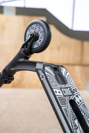 Core CL1 Complete Scooter - Black / White
